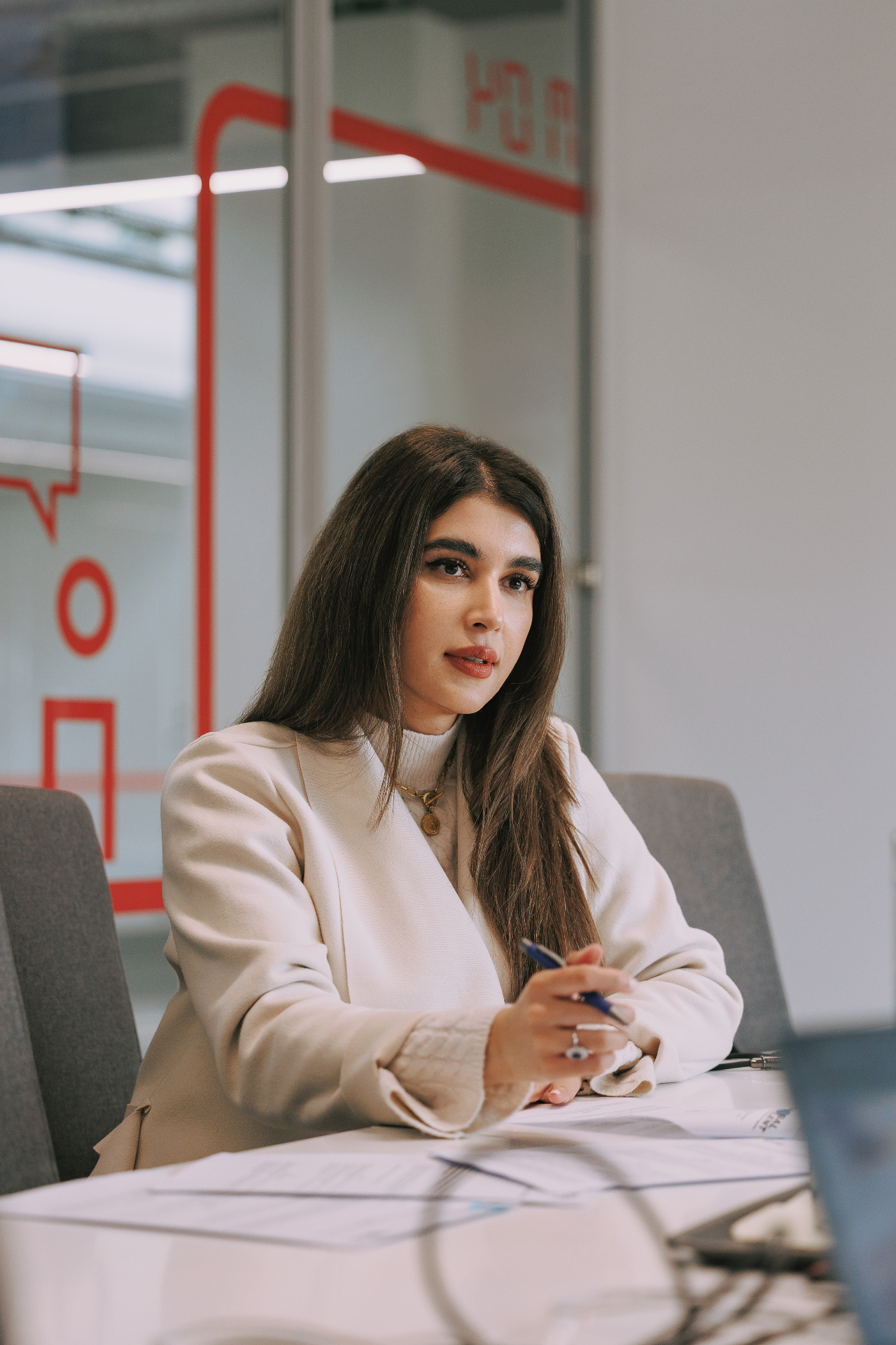Amena Khan on Scaling Brands with Entrepreneurial Intensity and Discovering Portugal Along the Way